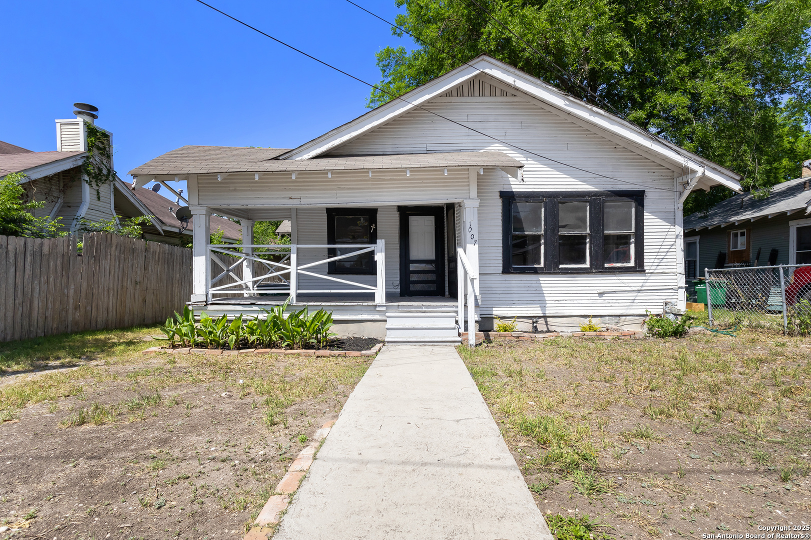 1007 Pine
