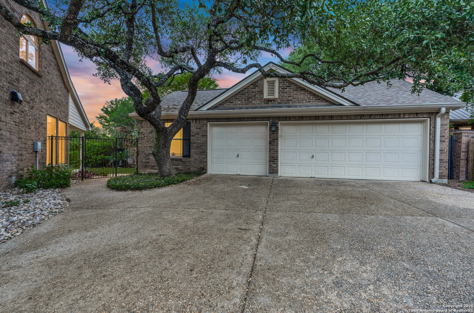 13303 Heights Park