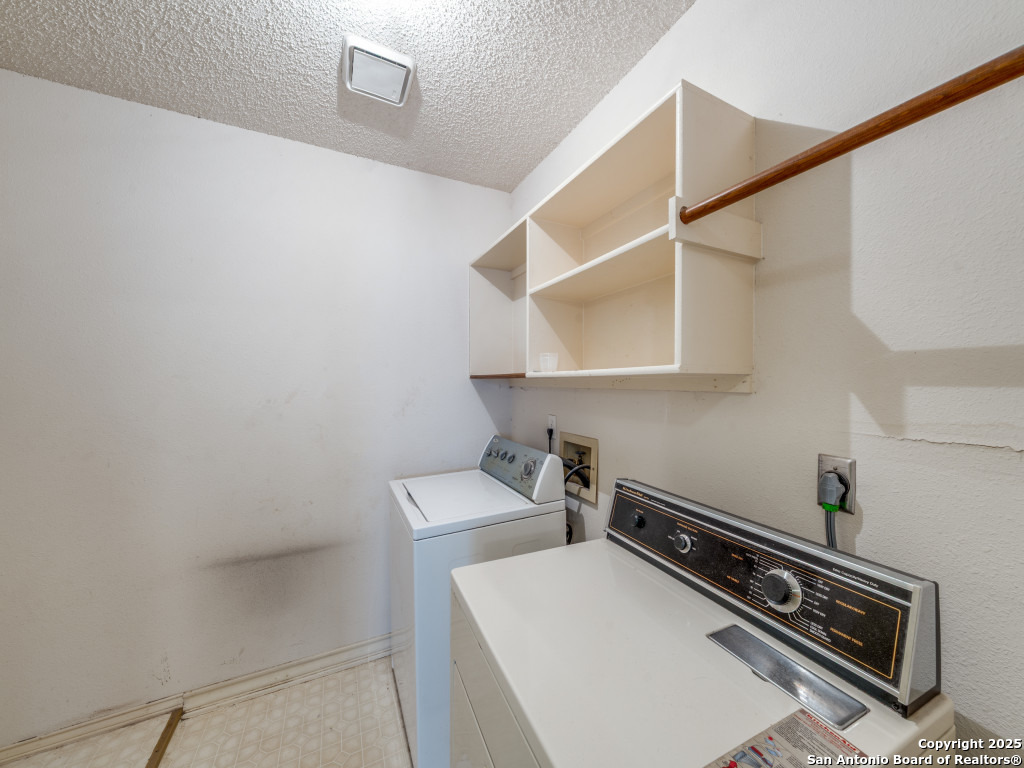 8434 Timber Loche