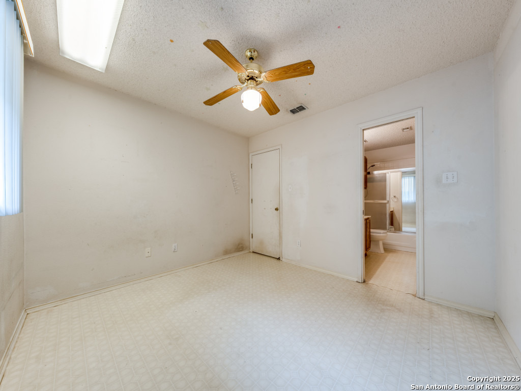 8434 Timber Loche