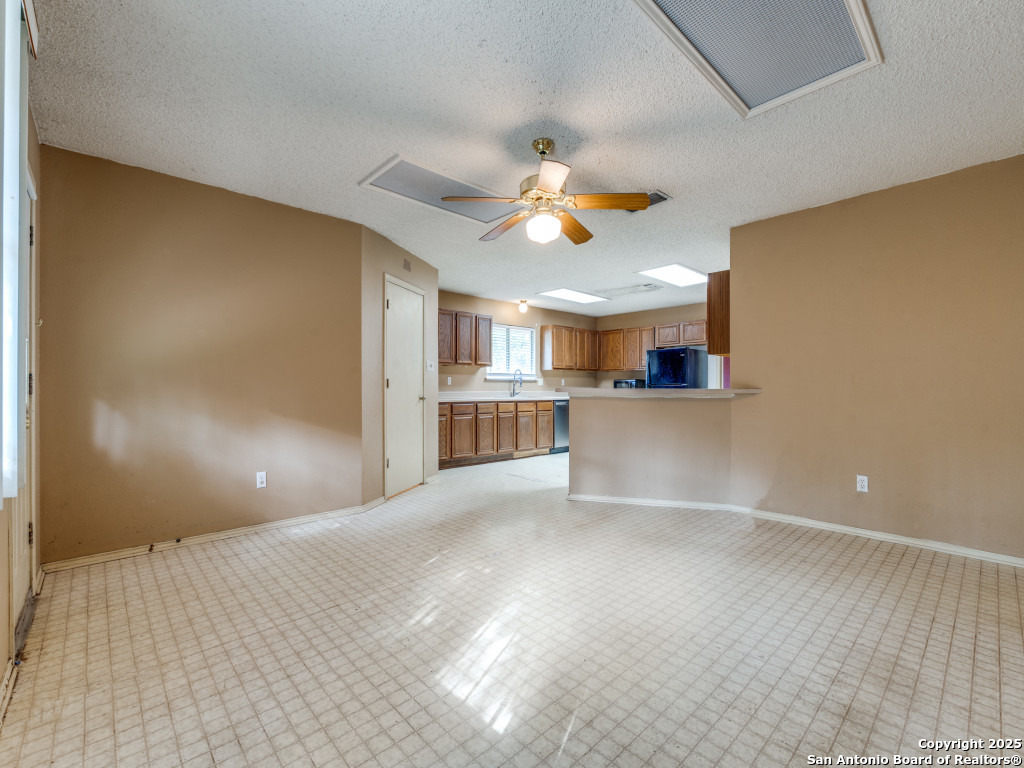 8434 Timber Loche