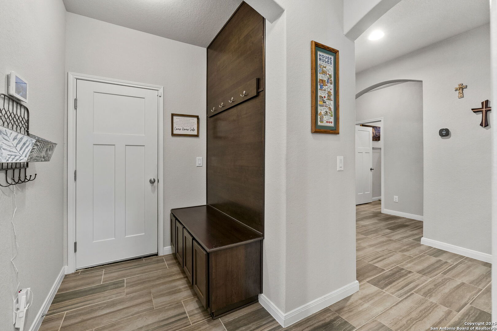 7914 Blackhawk Pass