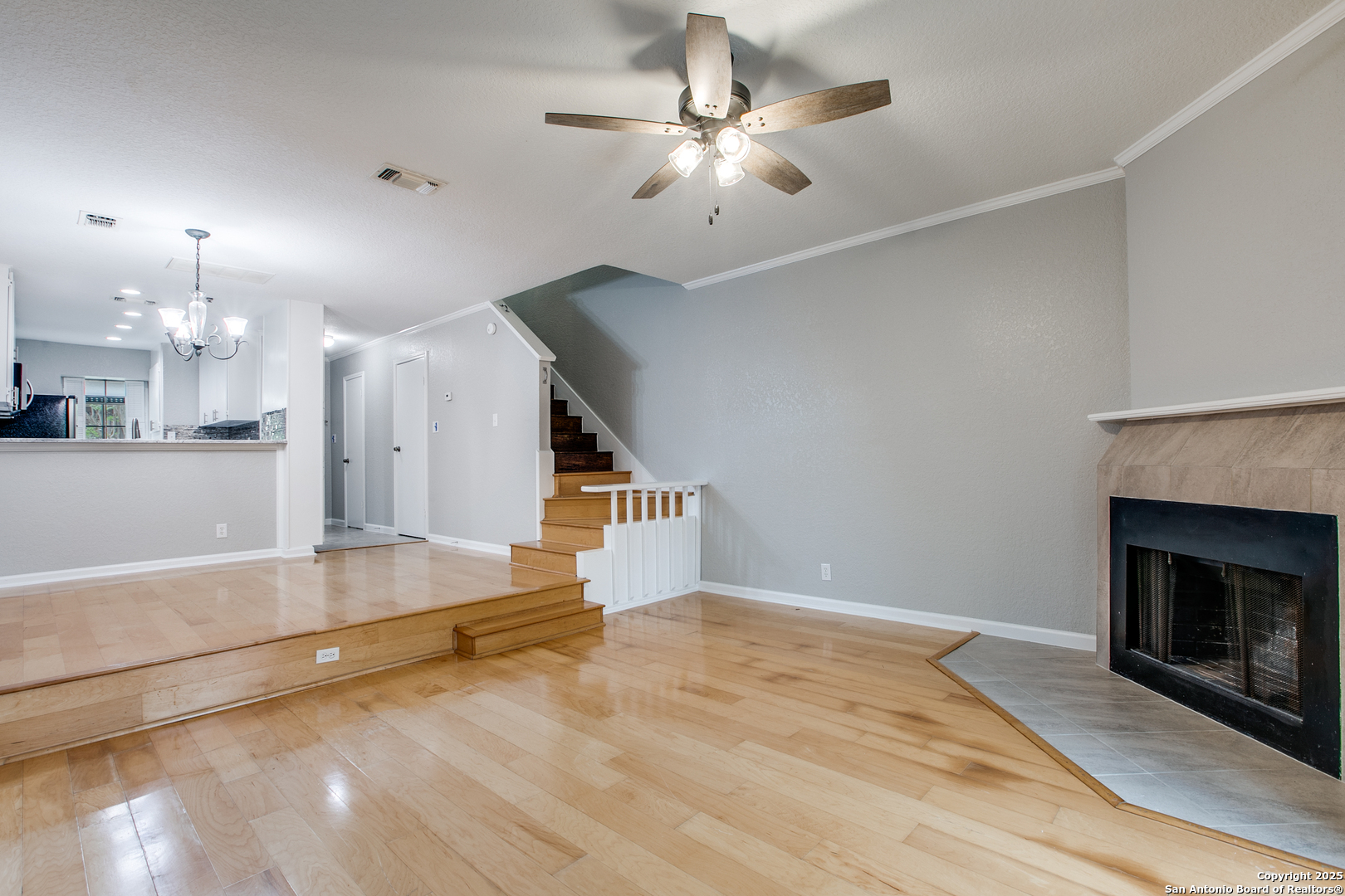 11815 Vance Jackson 606