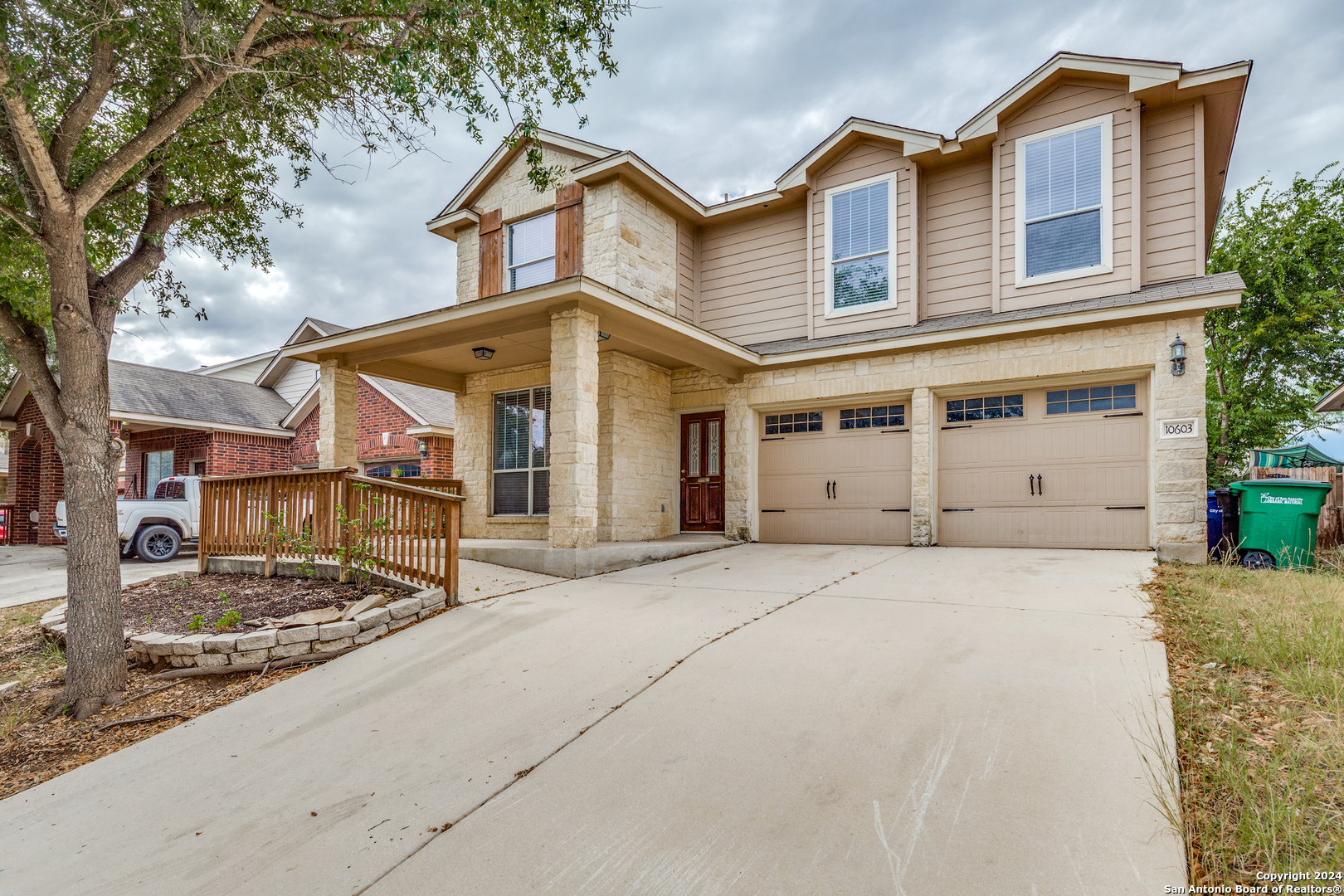 10603 CATFISH LN