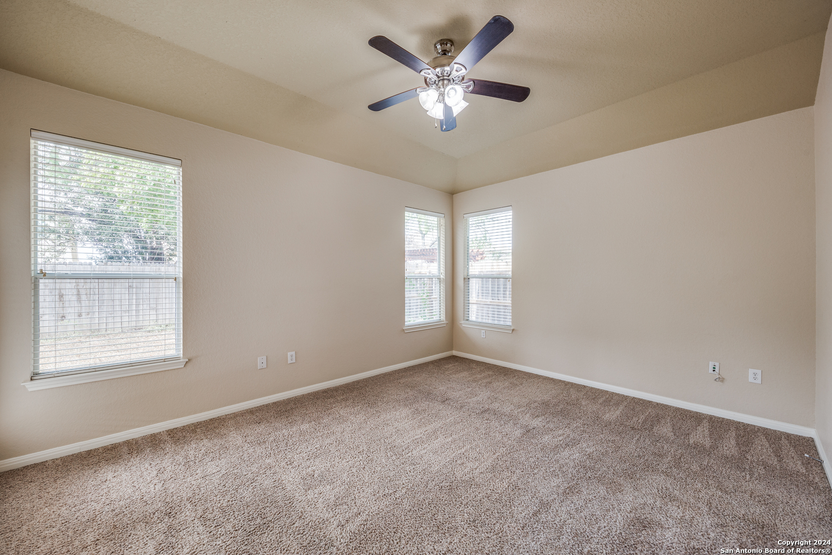 10603 CATFISH LN