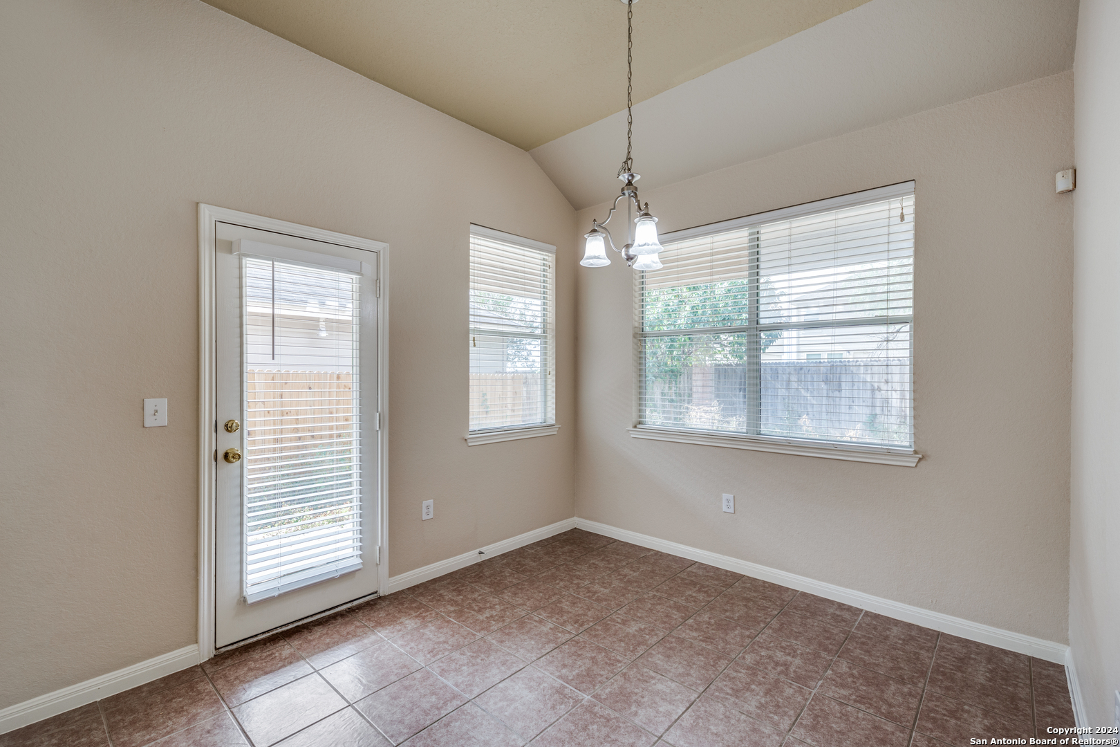 10603 CATFISH LN