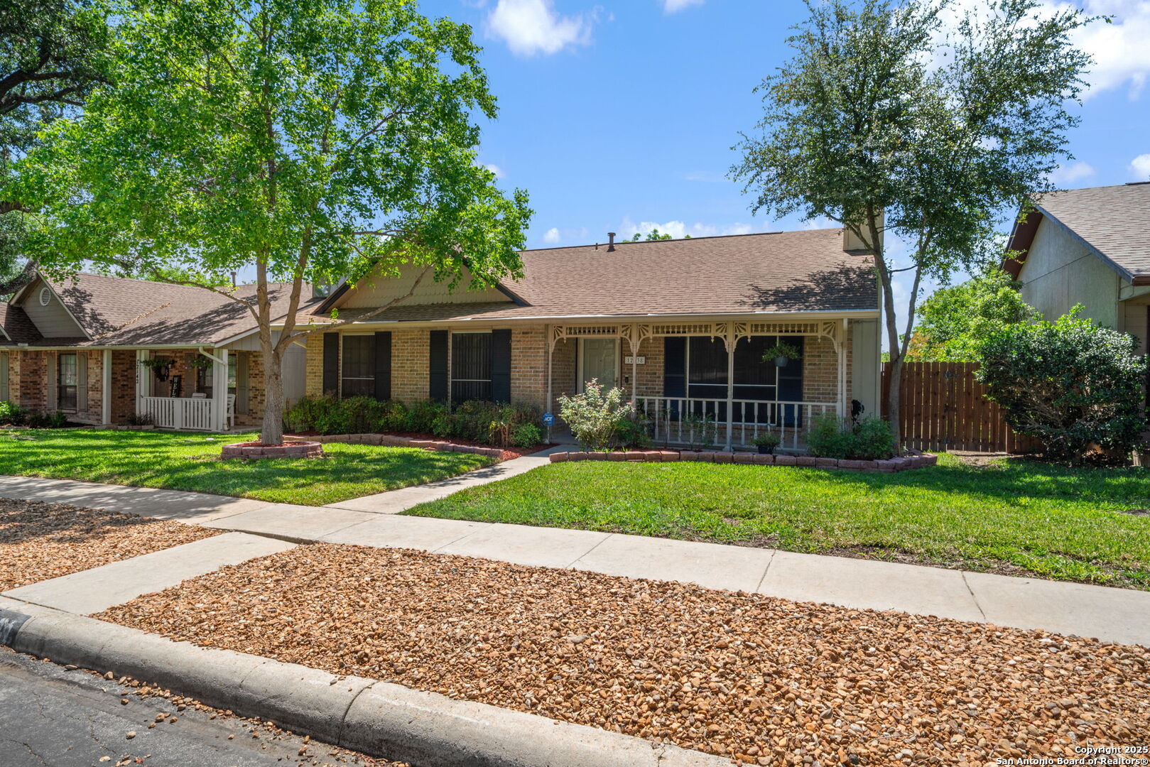12138 W Lemon Blossom