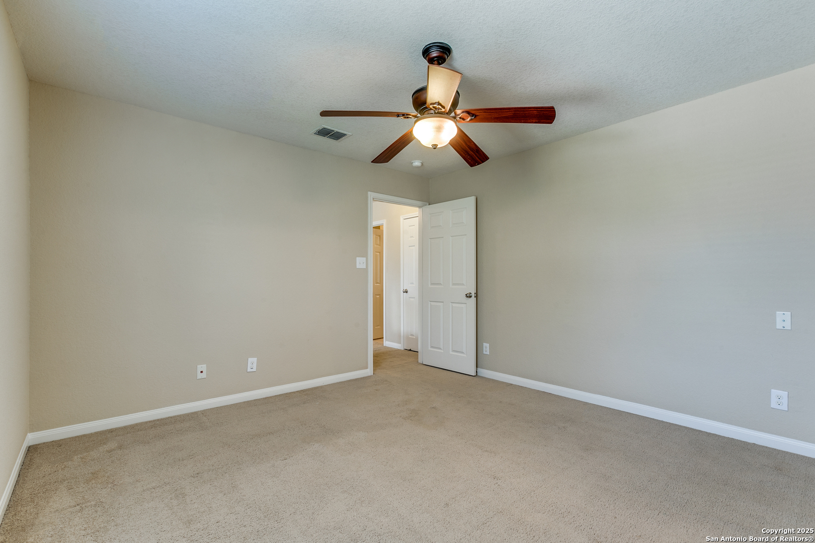 6046 Luckey Run