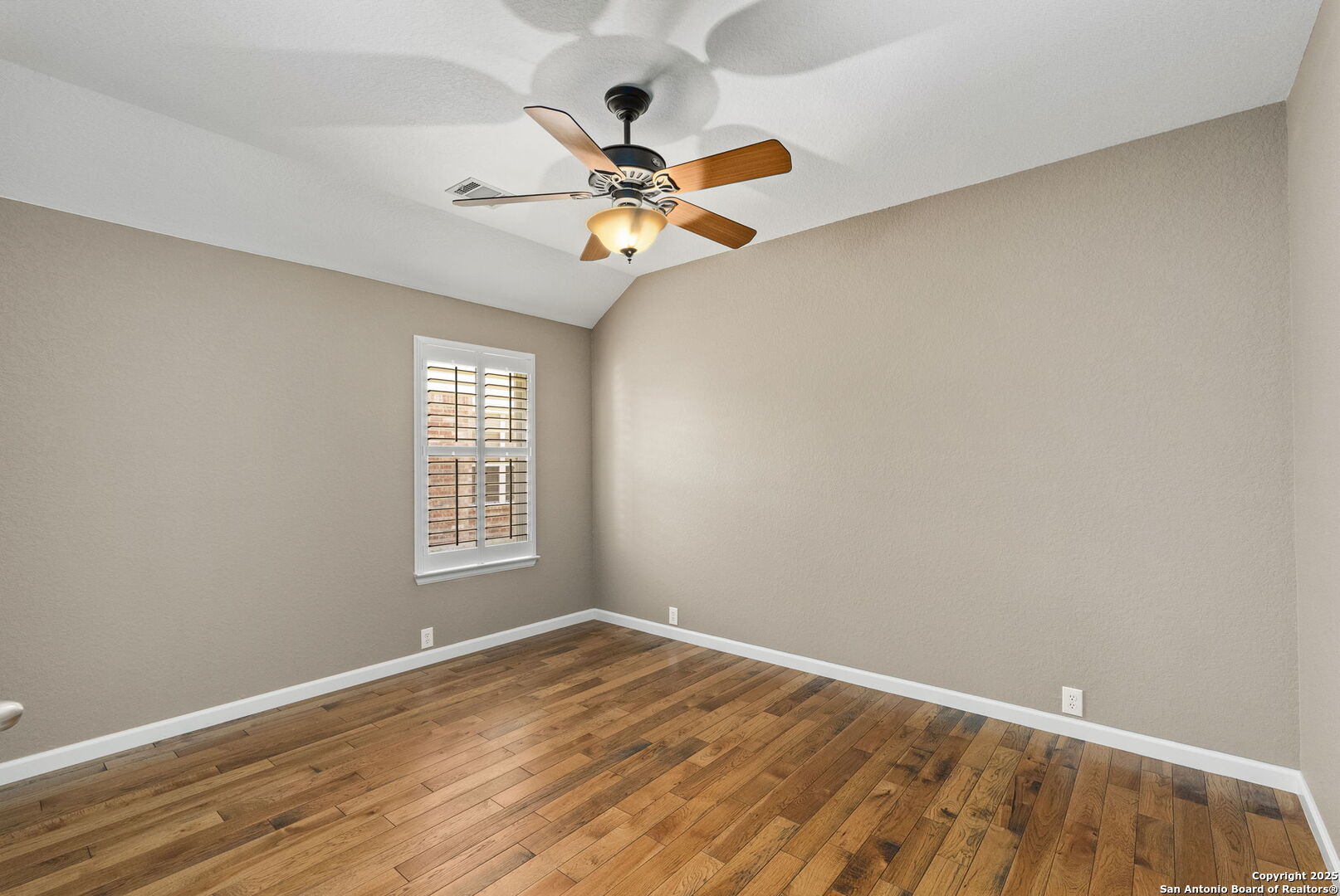 4707 River Rock