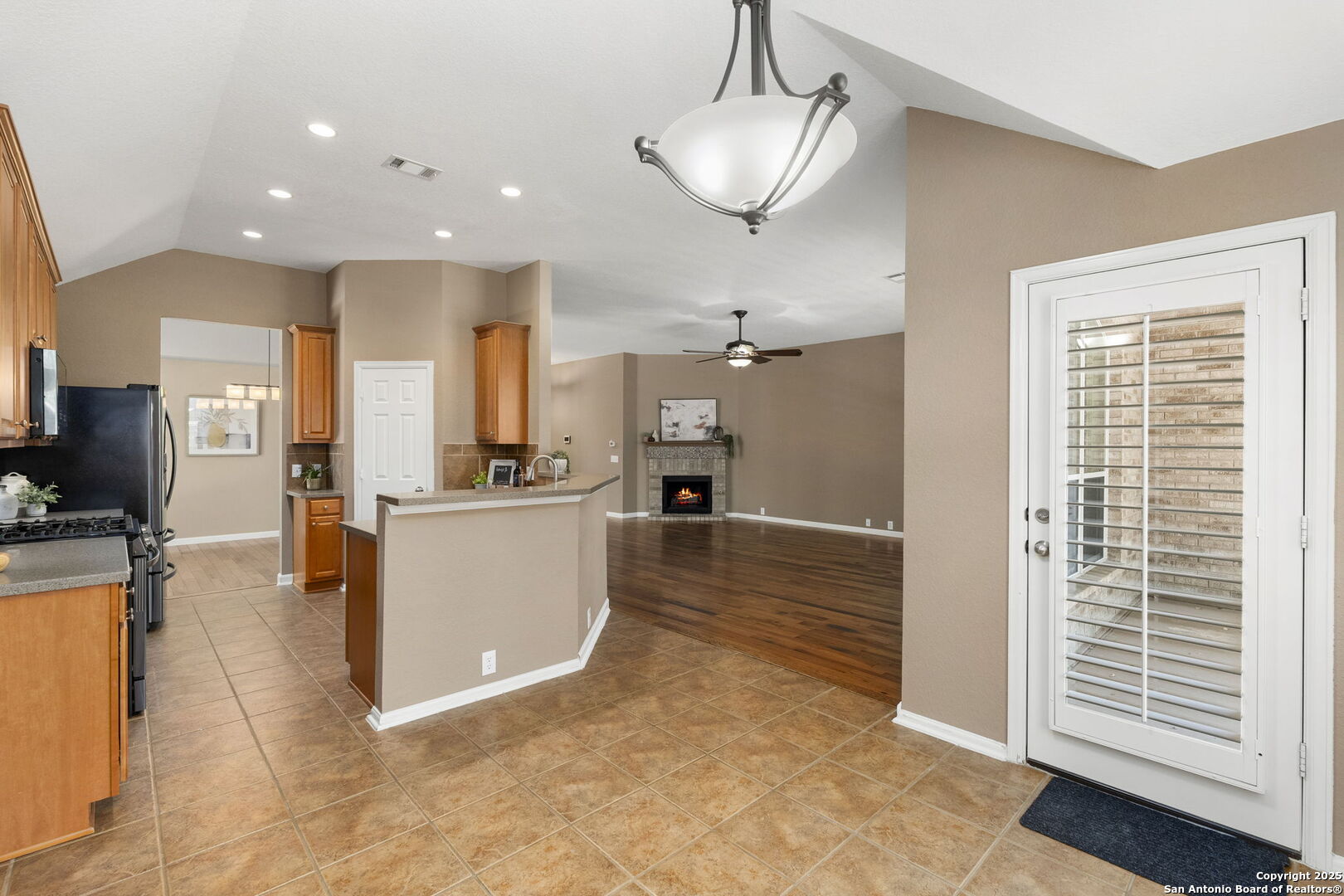 4707 River Rock