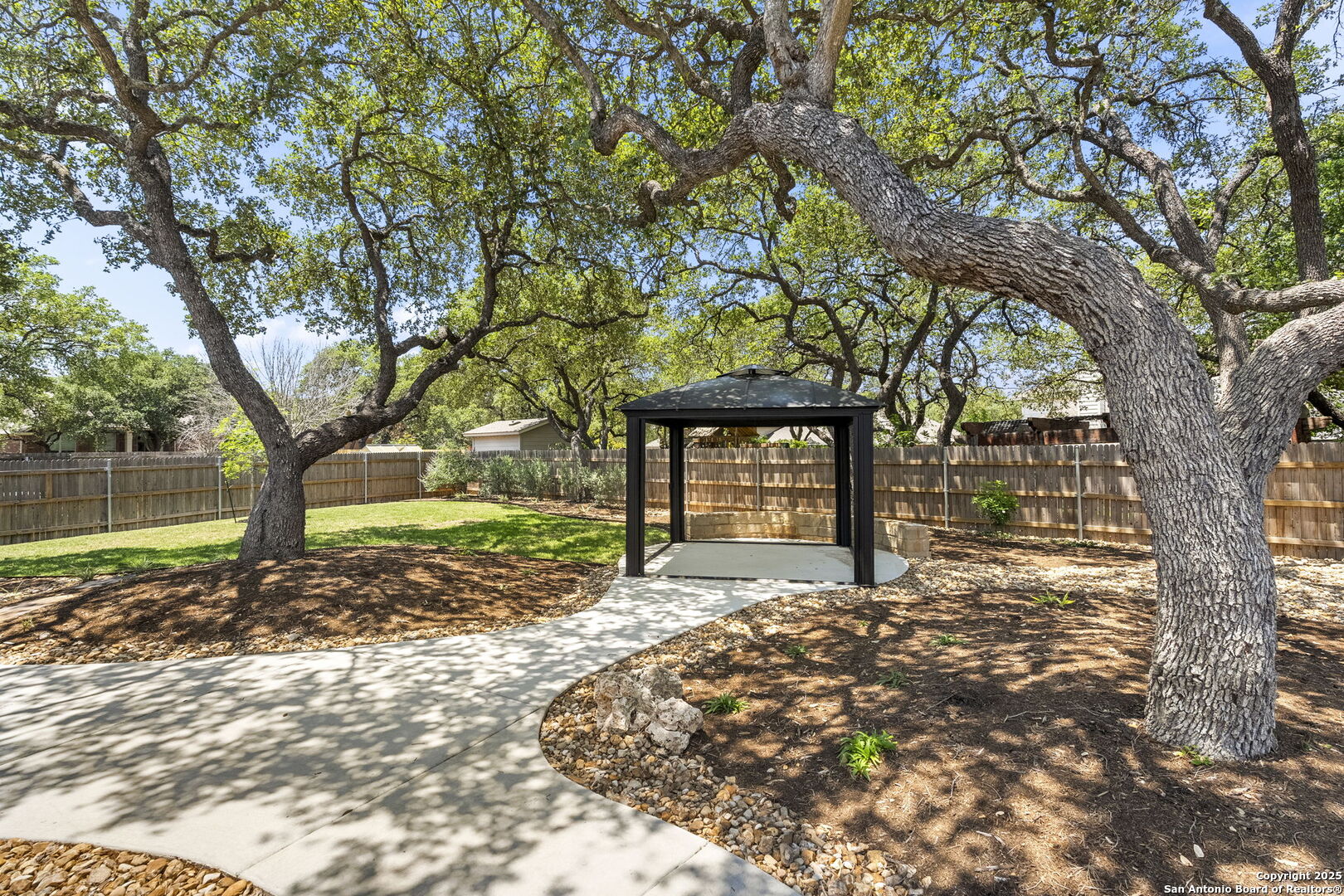 4707 River Rock