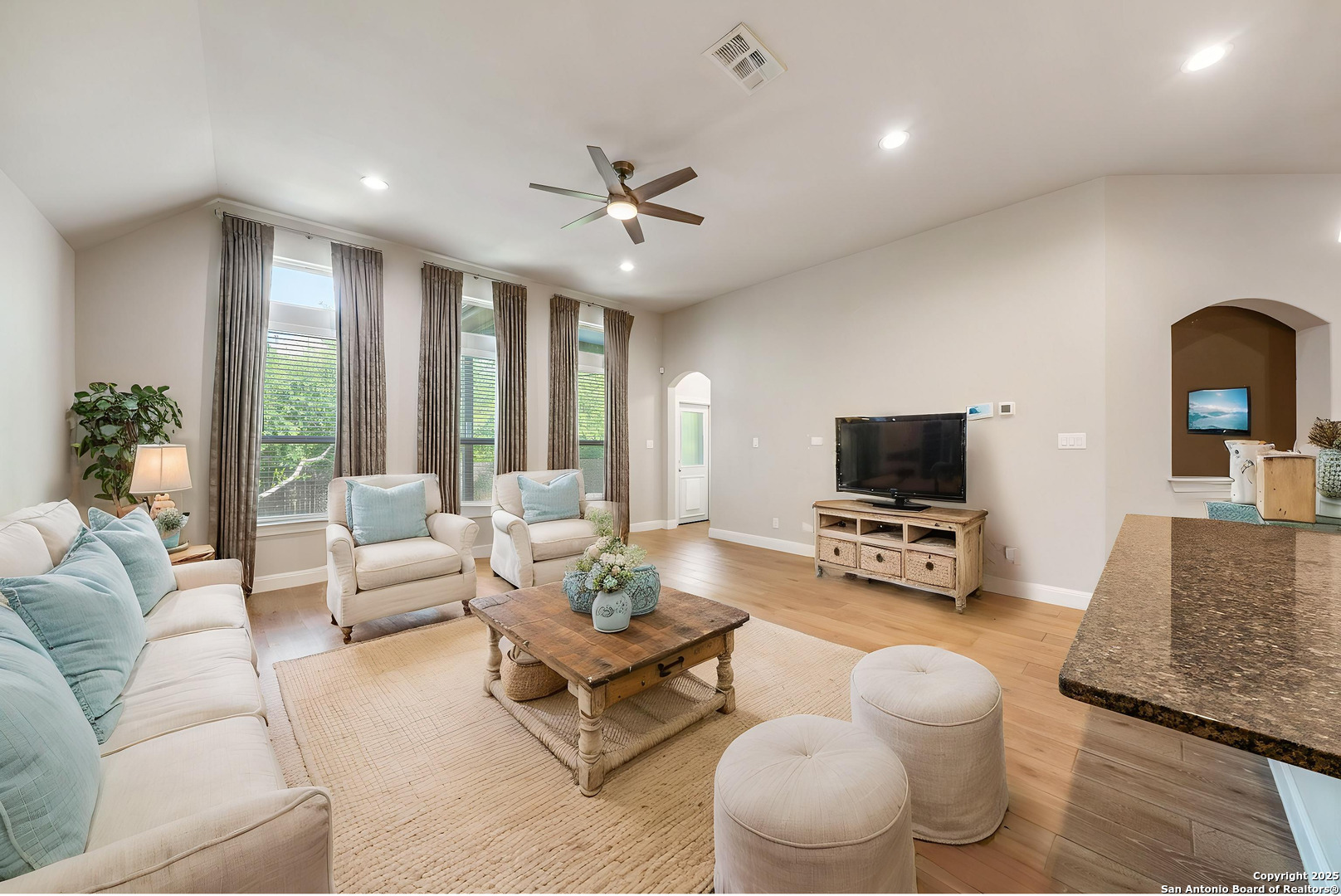 5847 Sweetwater