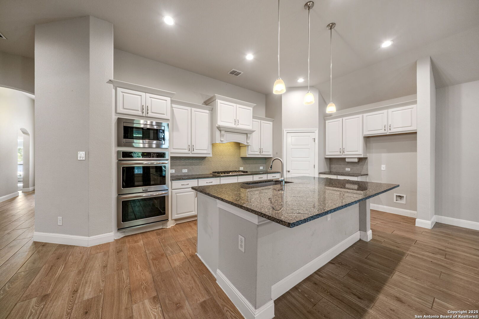 5847 Sweetwater