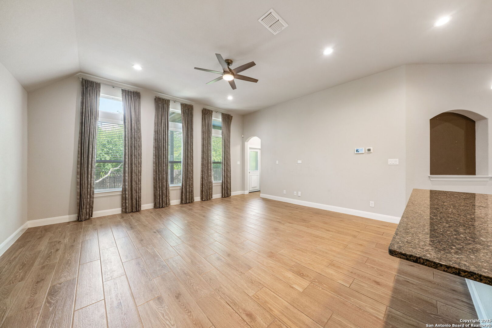 5847 Sweetwater