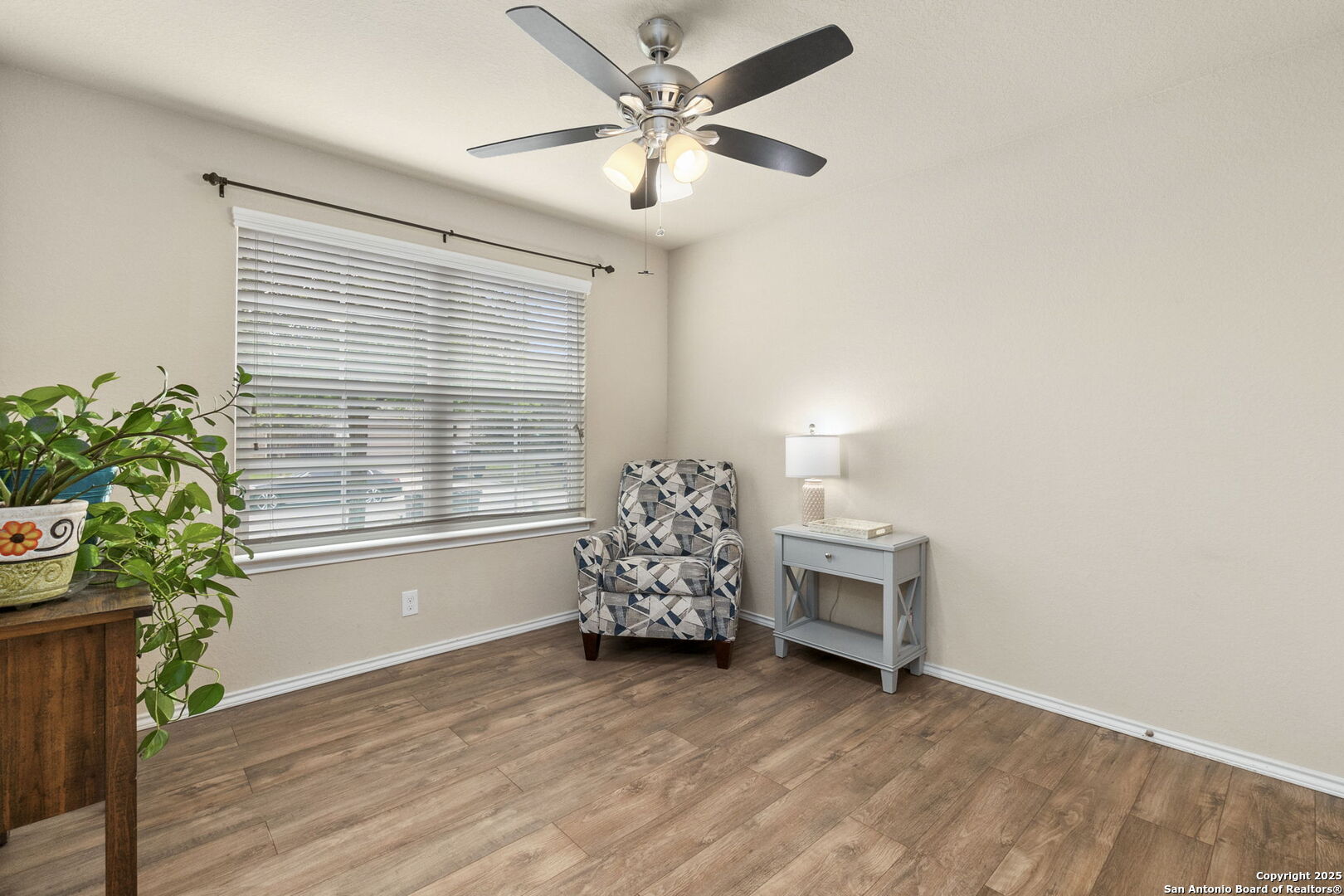 2607 Indian Forest
