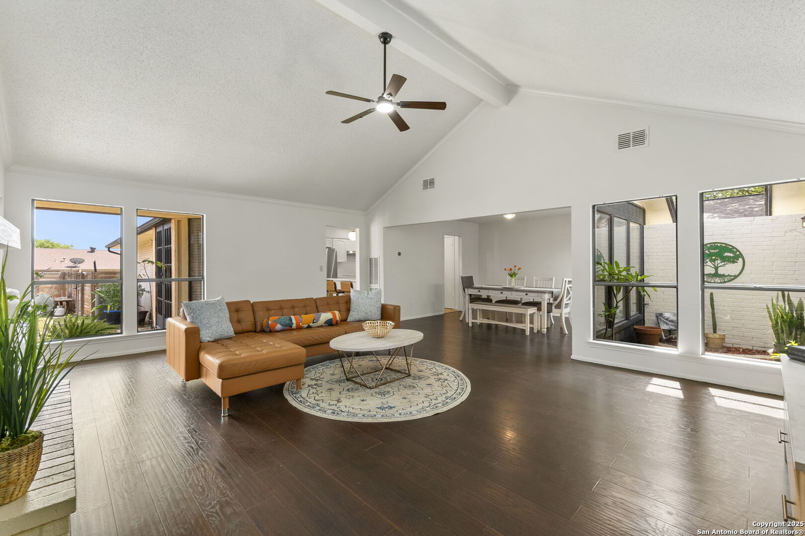 6210 Meadow Grove