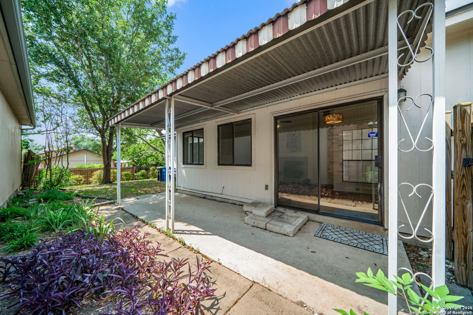 5810 Spring Green