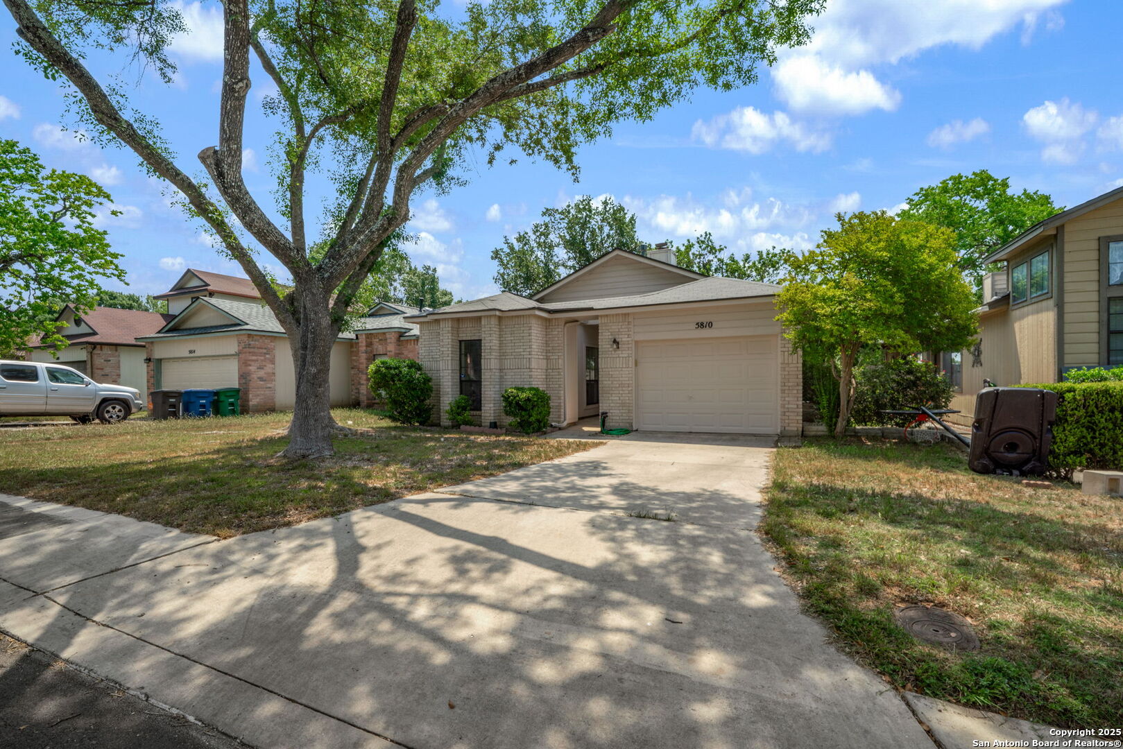 5810 Spring Green