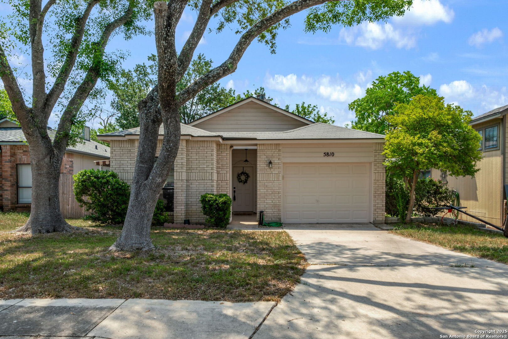5810 Spring Green