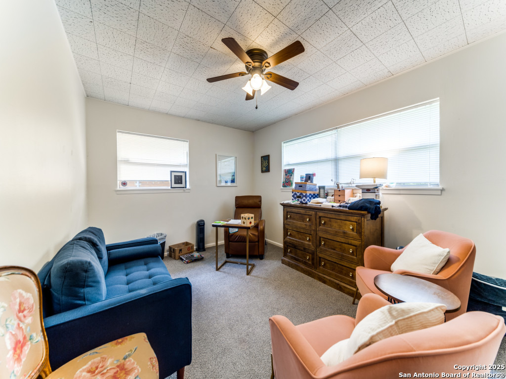 101 PINE VIEW