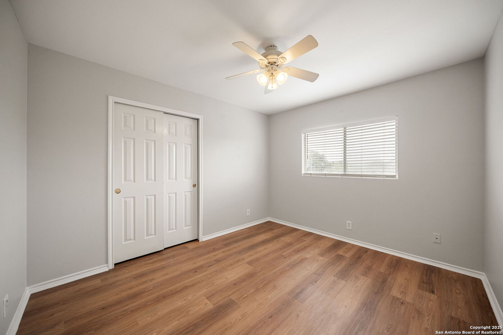 11907 Creek Peak