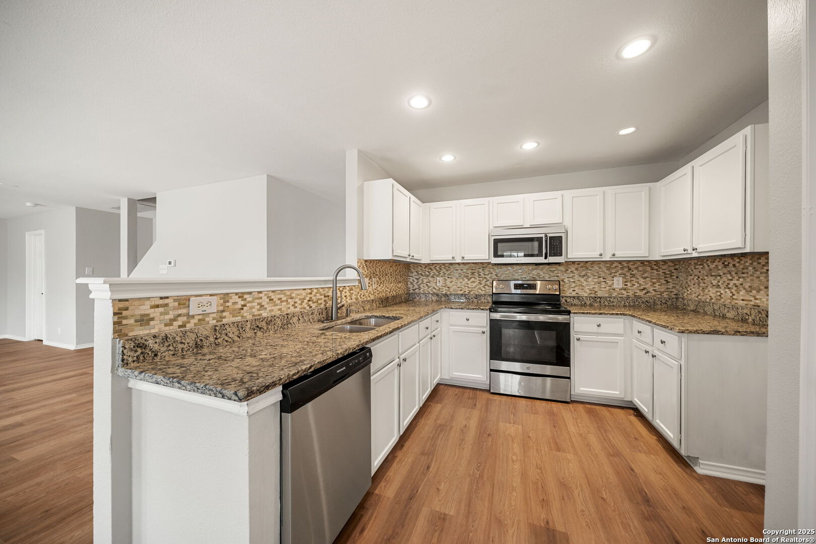 11907 Creek Peak