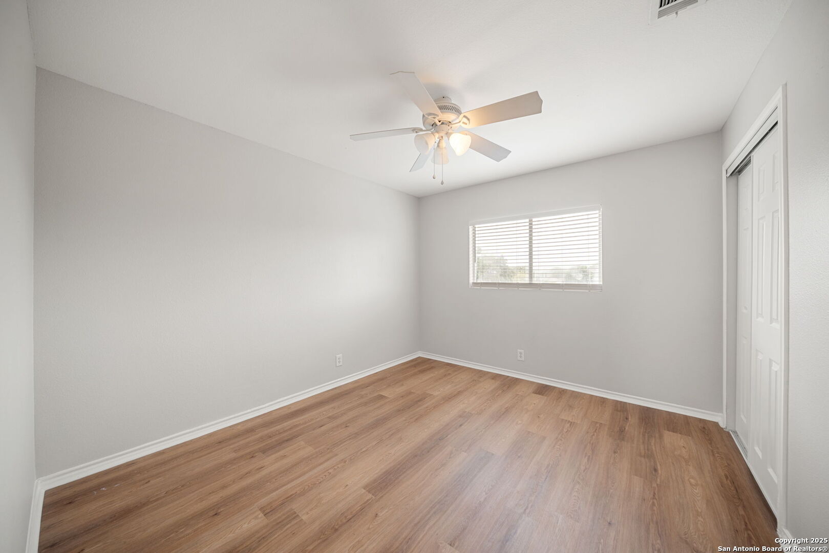 11907 Creek Peak