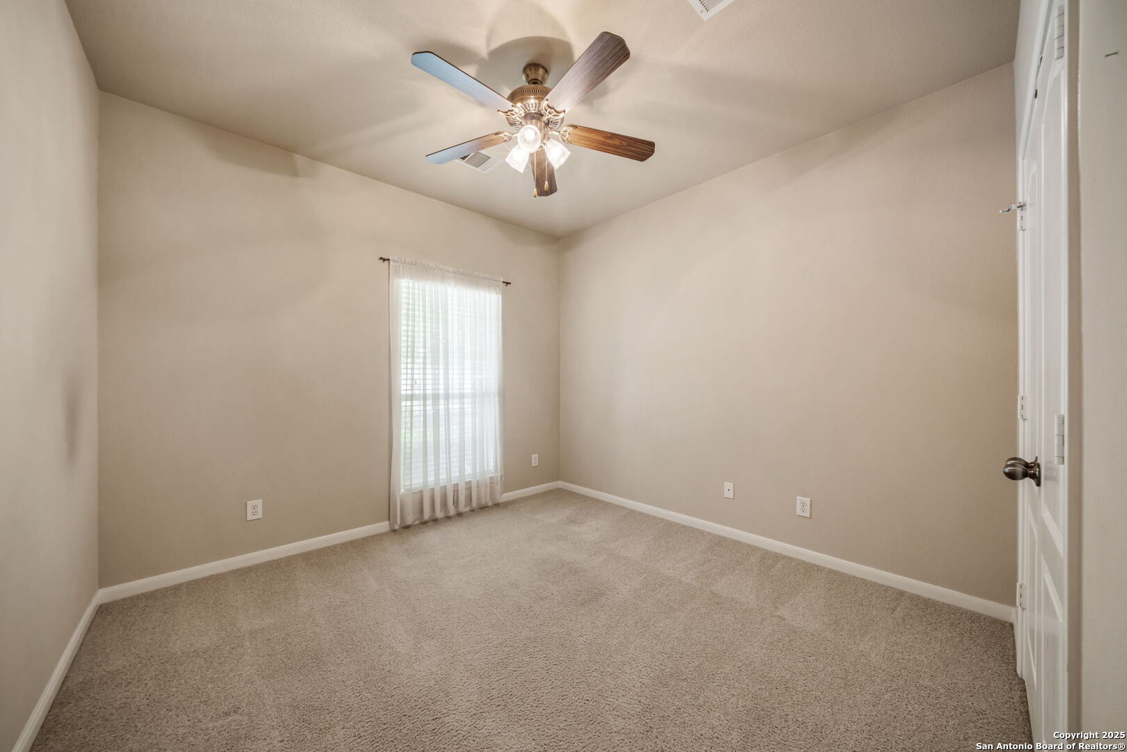 7459 Eagle Ledge