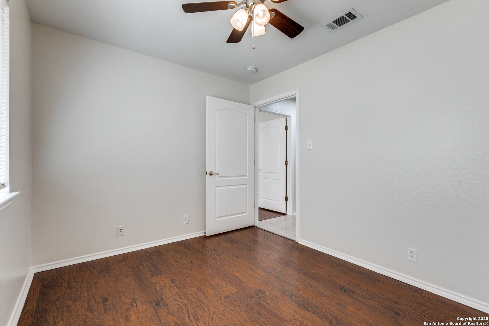 6107 Wood Pass