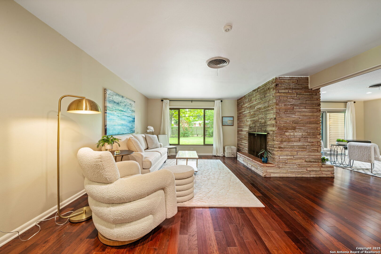 110 Wyndale