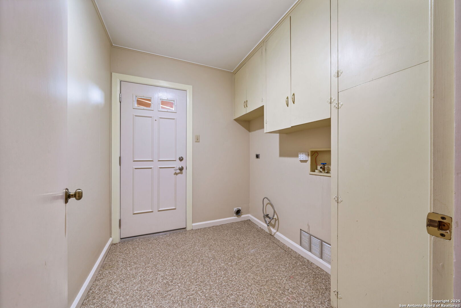 110 Wyndale