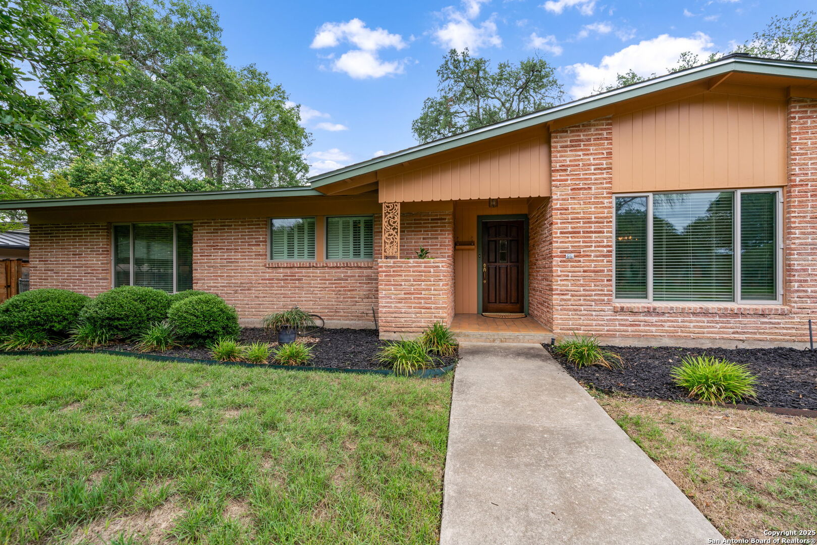 110 Wyndale
