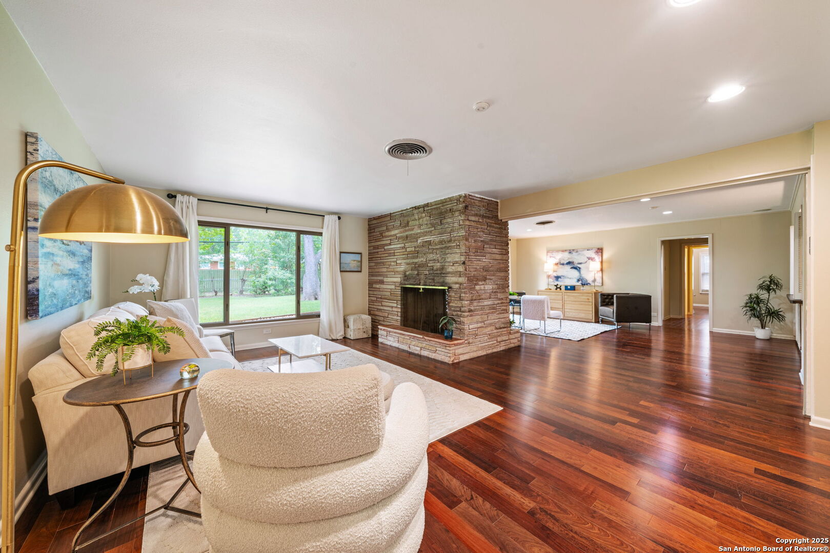 110 Wyndale