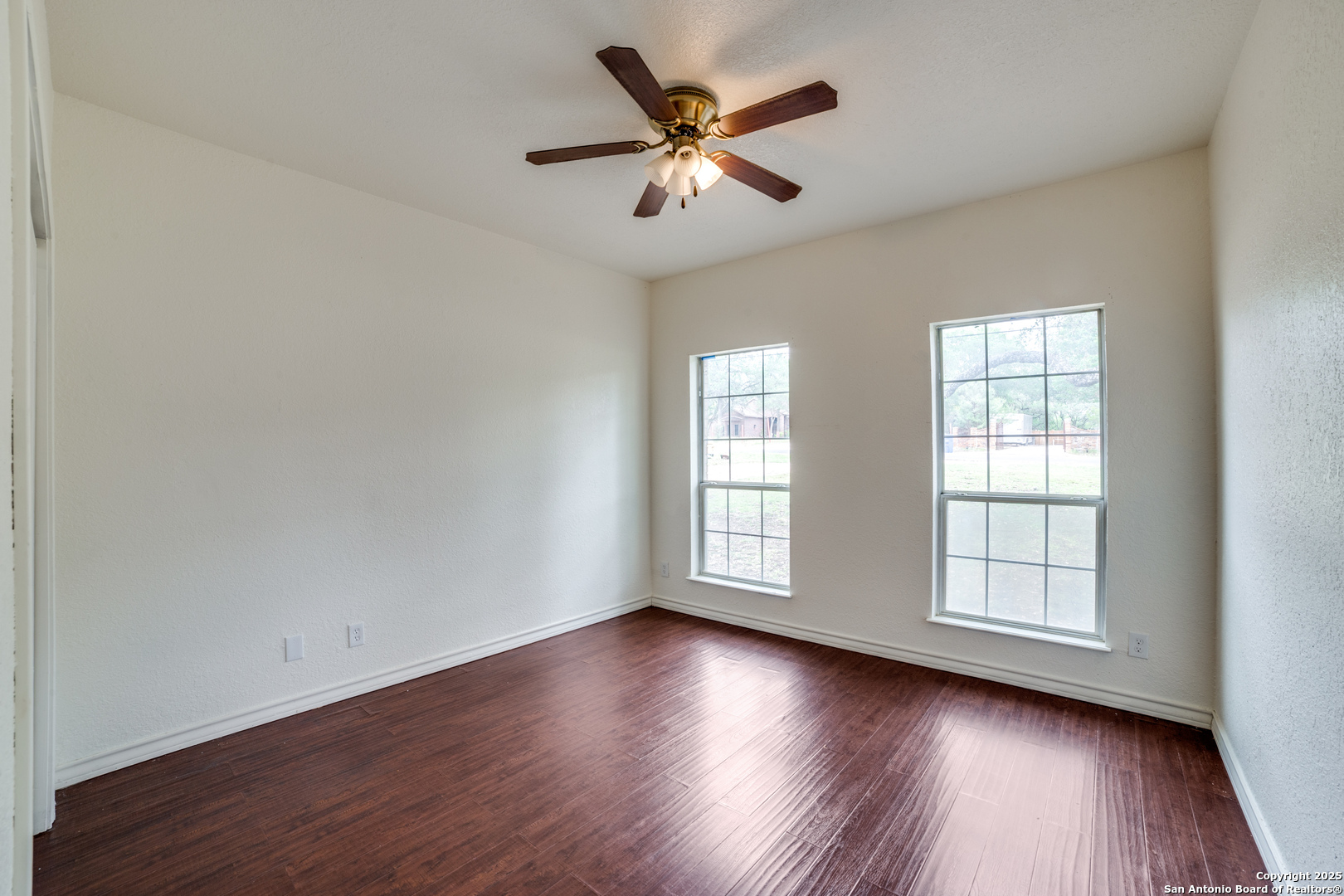 3343 Dove Park Ln