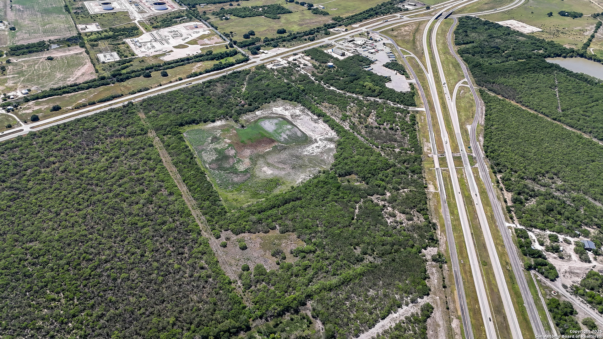 6266 Highway 281
