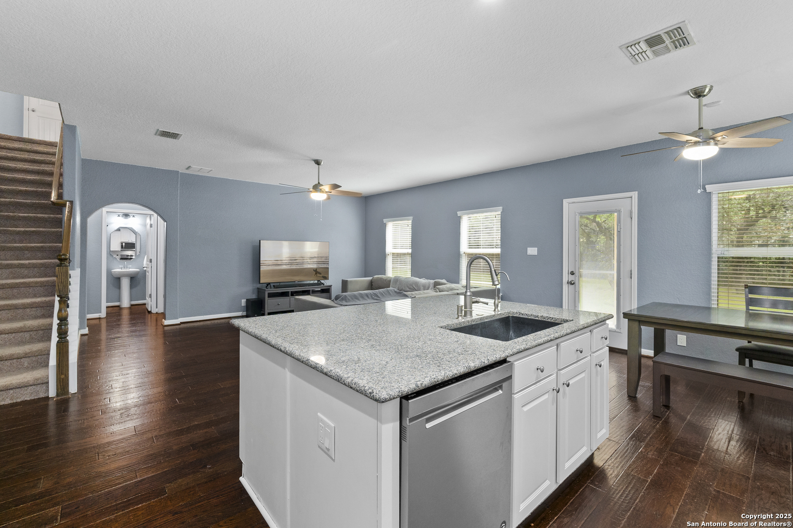 10607 Carmona