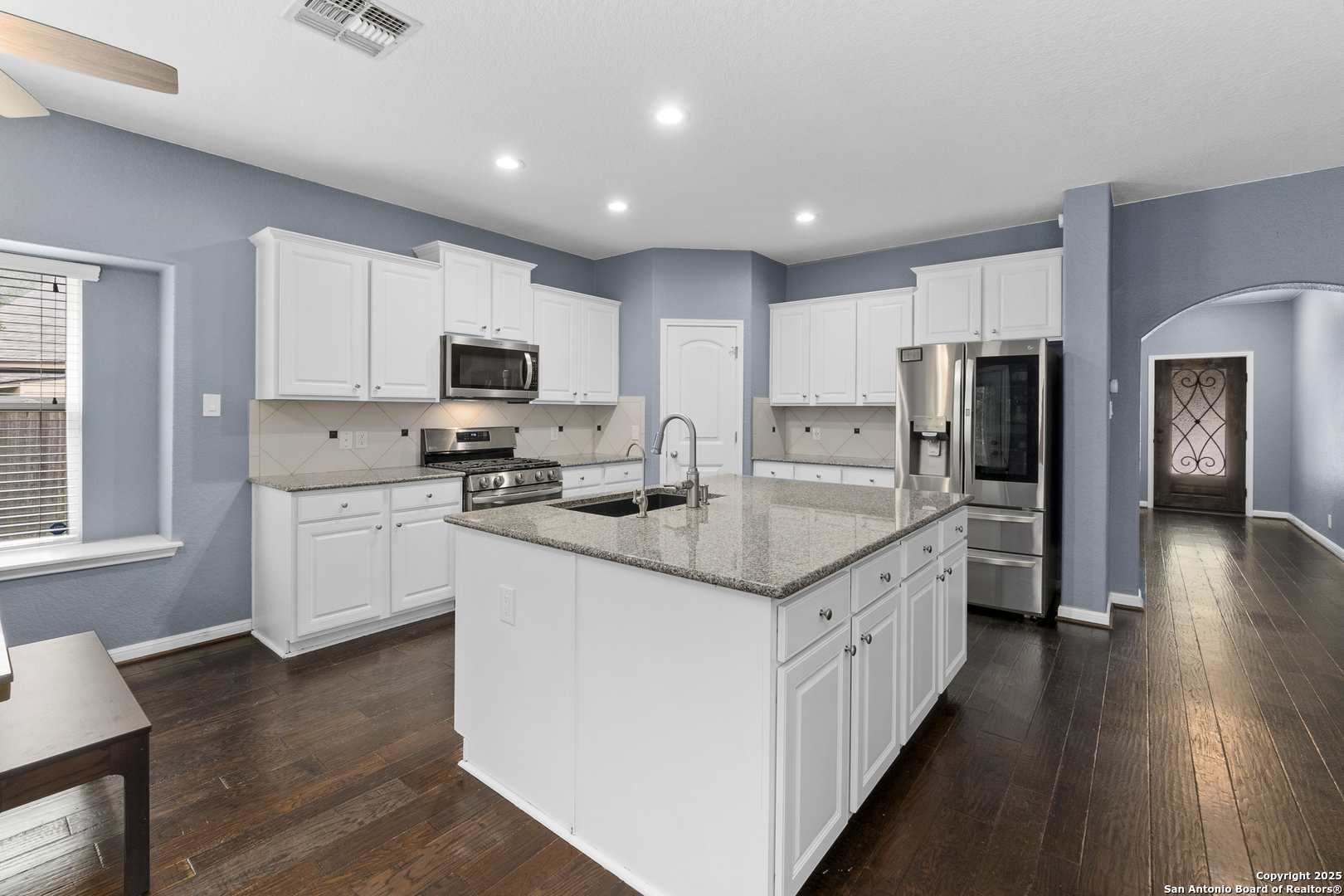 10607 Carmona