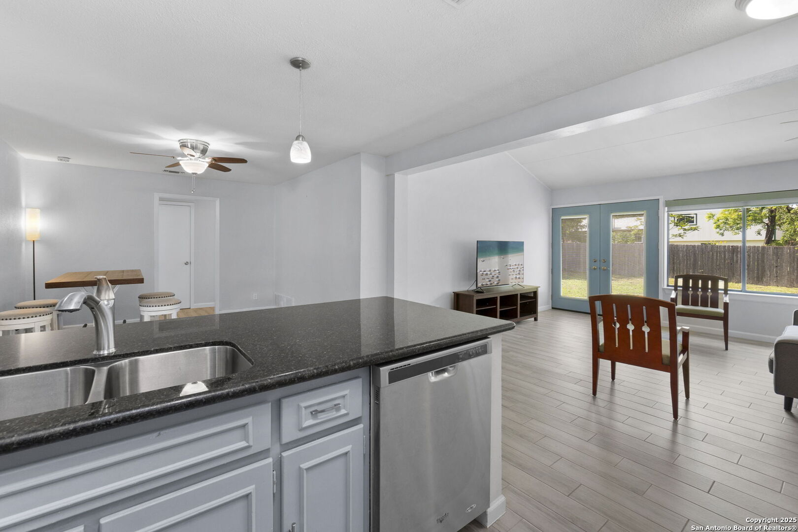 6818 Forest Meadow
