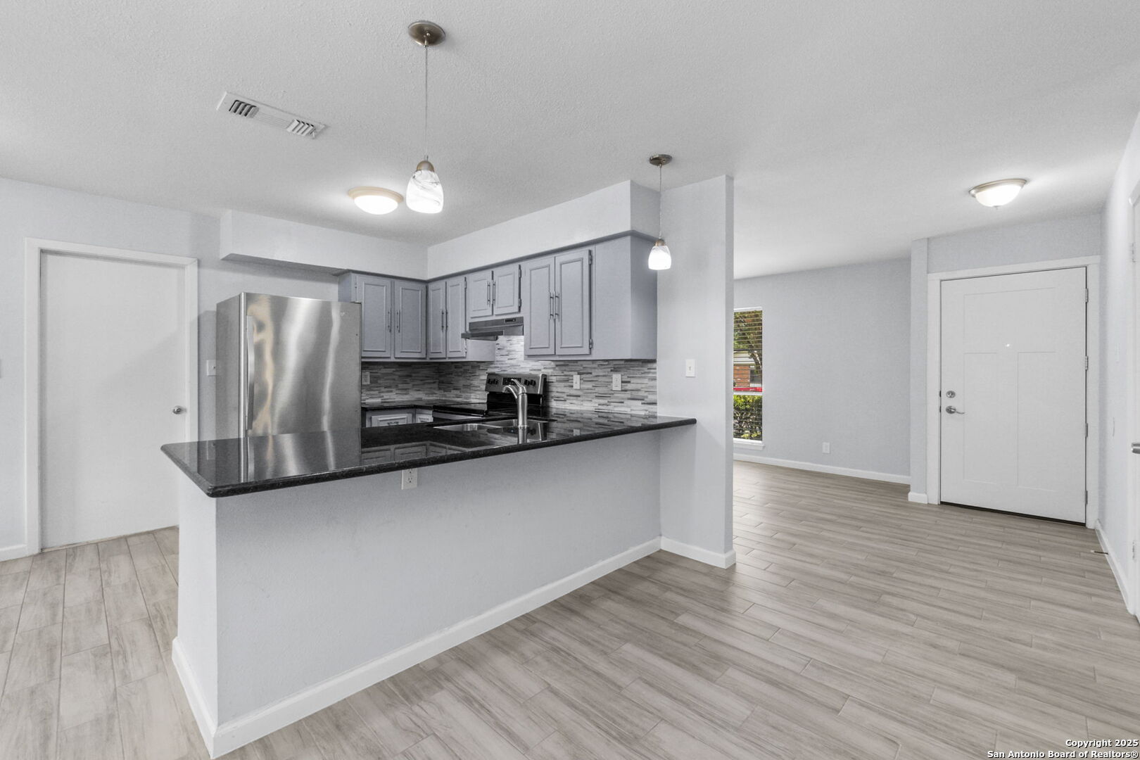 6818 Forest Meadow