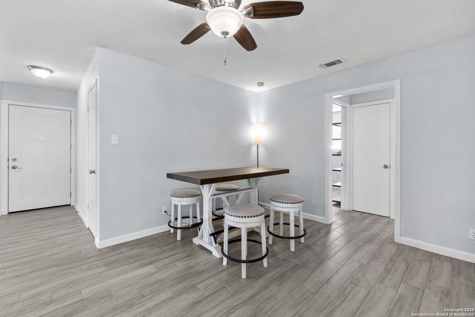 6818 Forest Meadow