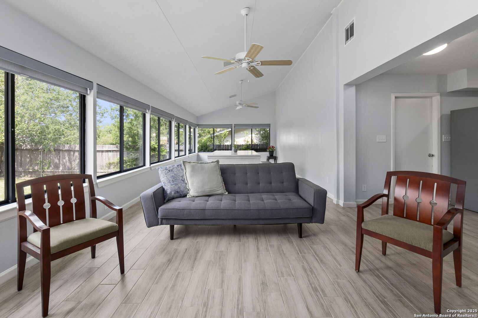 6818 Forest Meadow