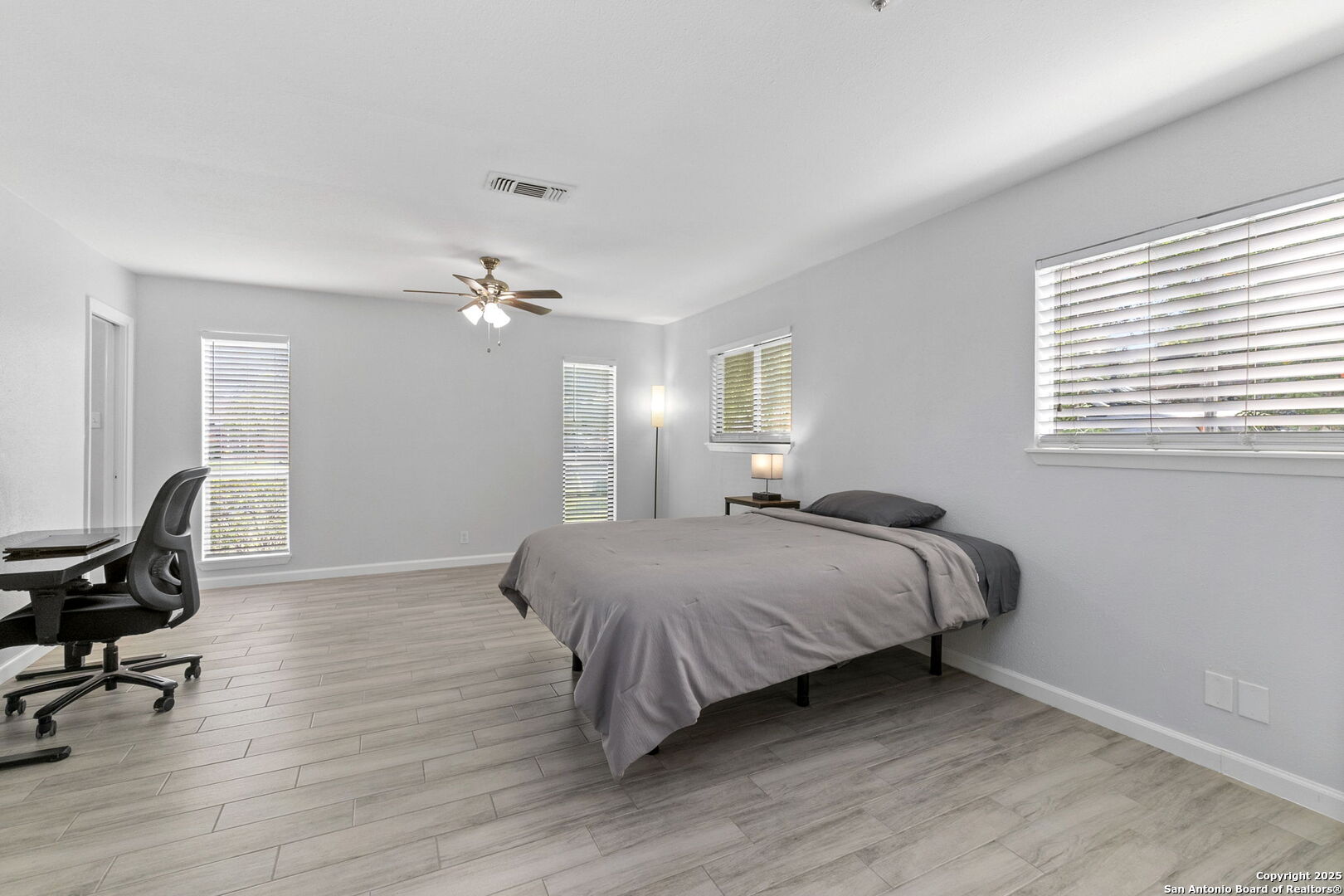 6818 Forest Meadow