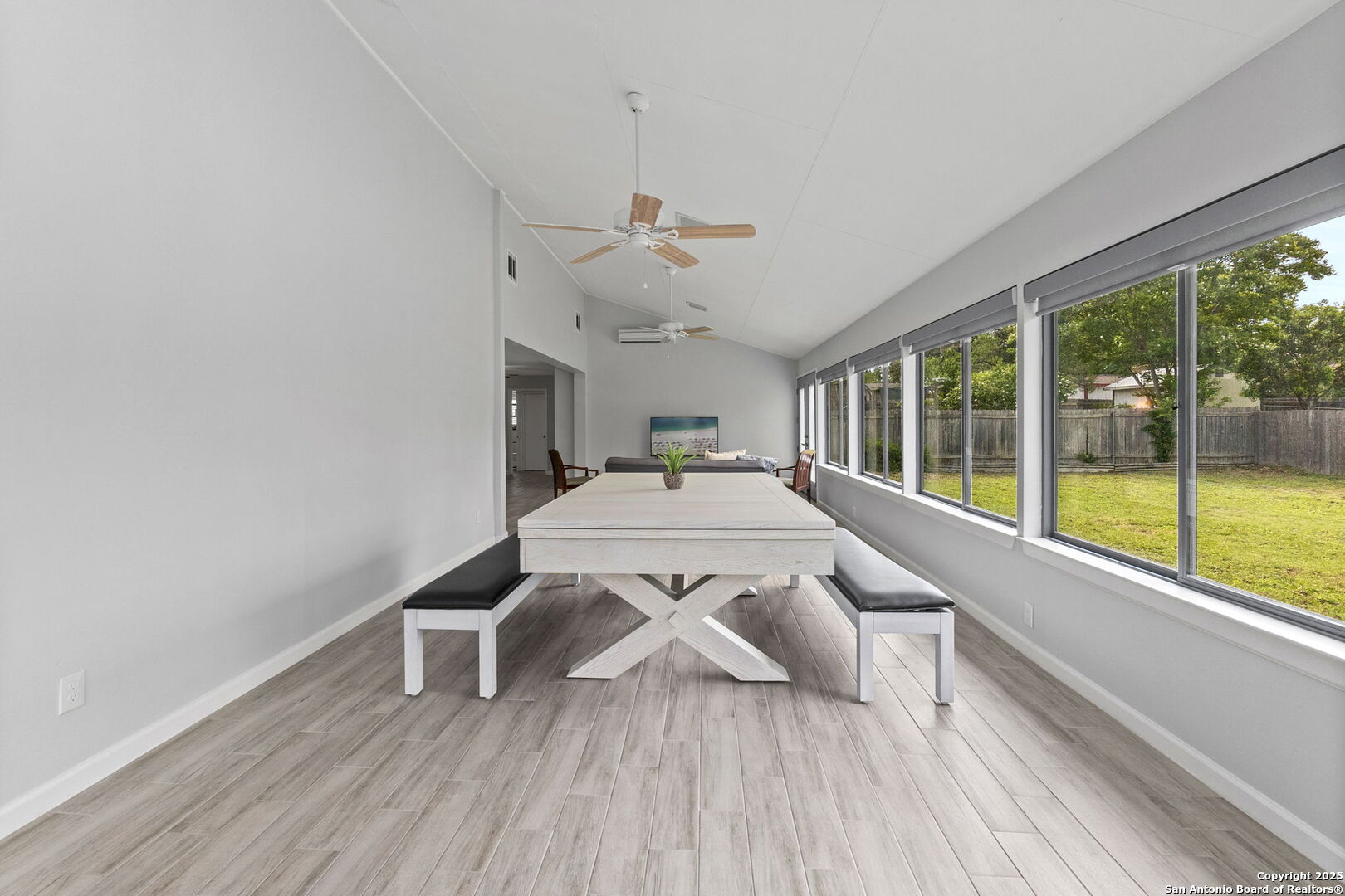 6818 Forest Meadow