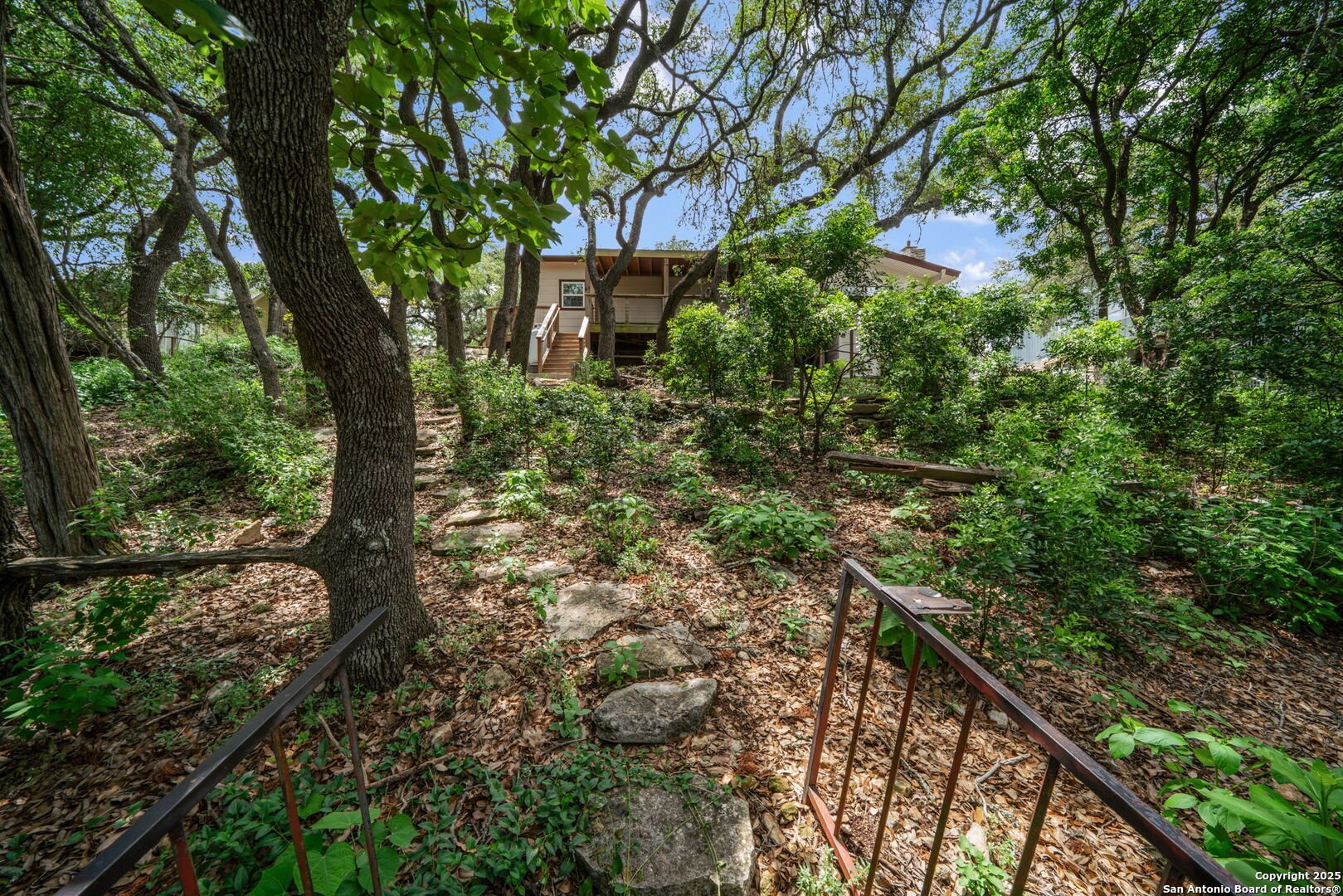 784 Hill Top