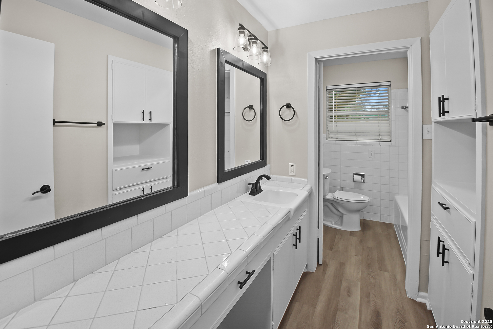 136 Danube Dr