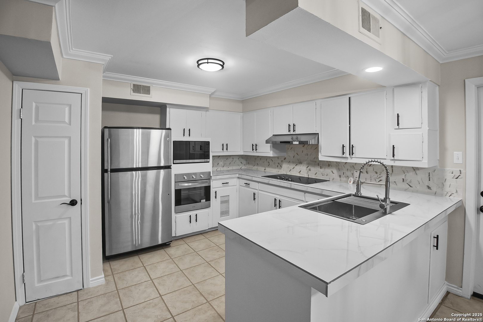 136 Danube Dr