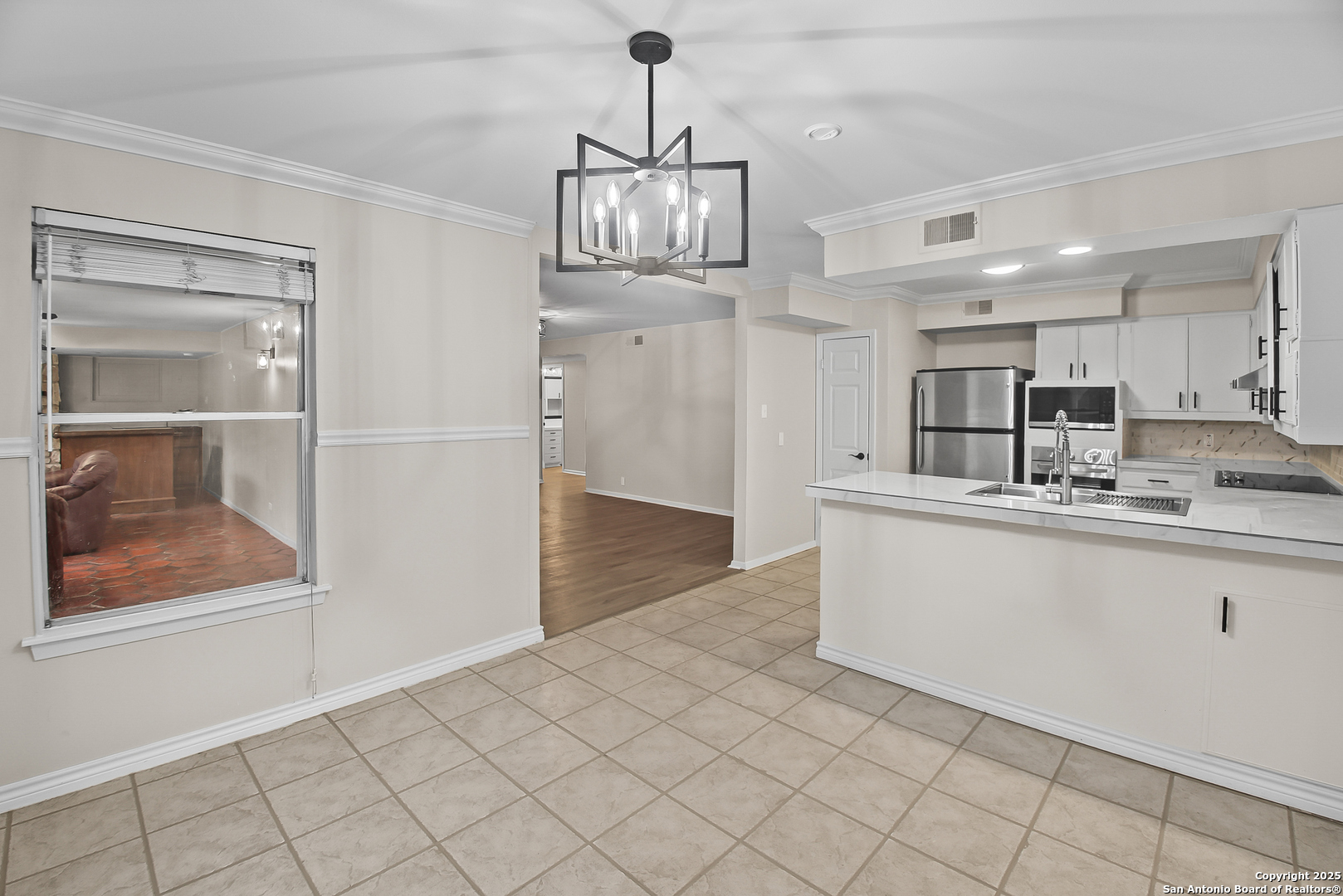 136 Danube Dr