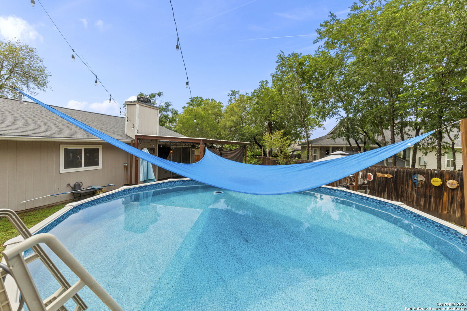 5811 Lake Chap