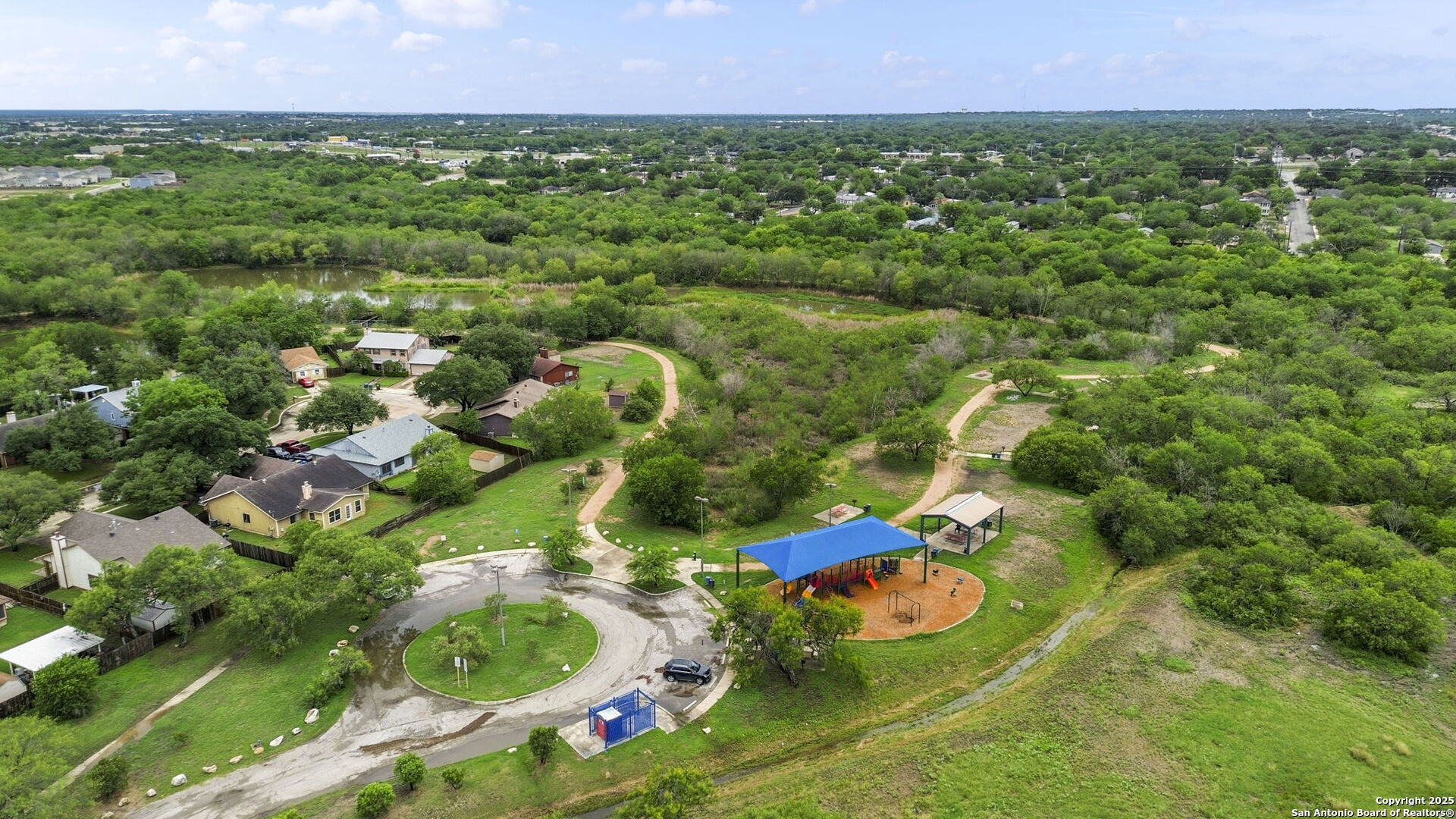 5811 Lake Chap