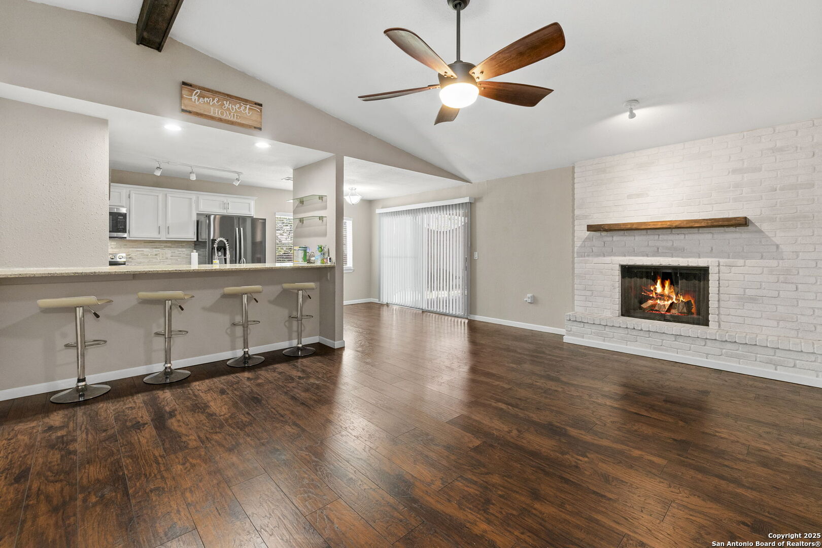 5811 Lake Chap